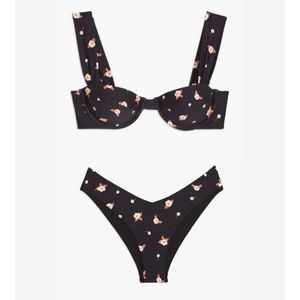 • NWT WeWoreWhat Claudia Top & Delilah Bottoms •